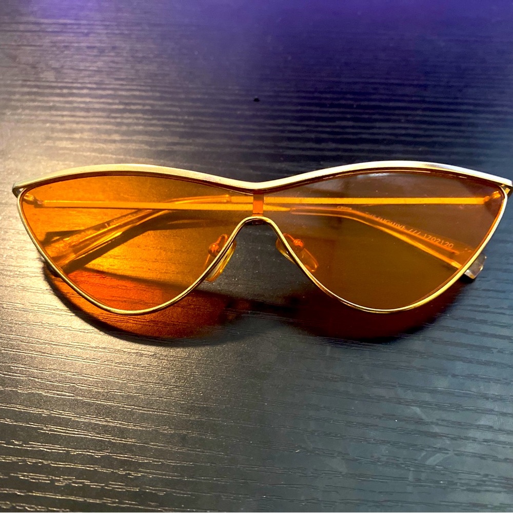 LeSpec x Adam Selman “The Fugitive” Gold Frame Sunglasses